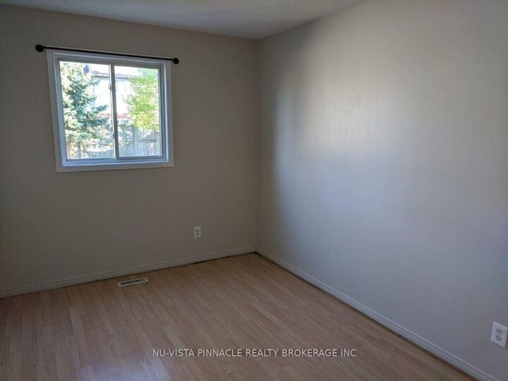 Property Photo:  963 Prosperity Court Main  ON N5V 5C7 
