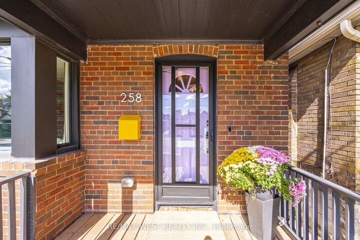 Property Photo:  258 O'Connor Drive  ON M4J 2T6 