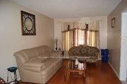Property Photo:  959 Summerbreeze Court  ON L5V 1C9 