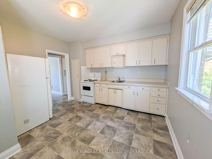 Property Photo:  106 Haig Street  ON L2R 6L2 