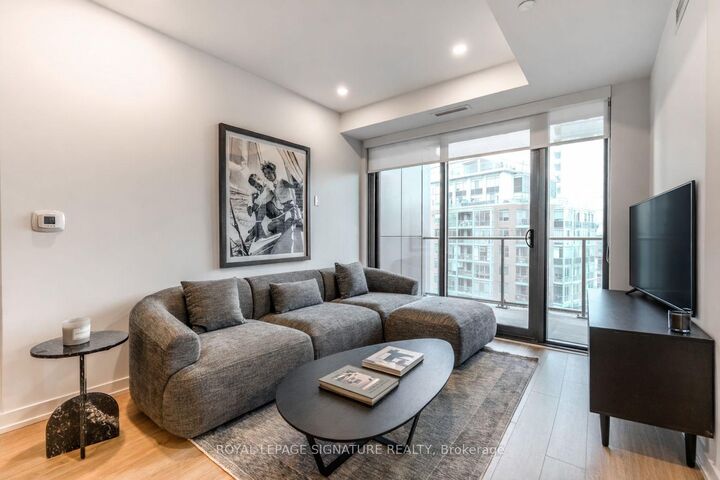 Property Photo:  35 Parliament Street 608  ON M5A 0Z5 