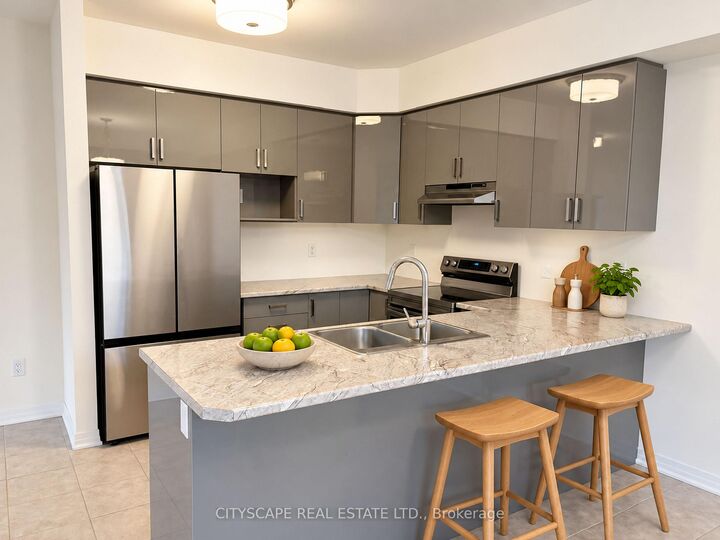 Property Photo:  28 McKernan Avenue  ON N3V 0C2 