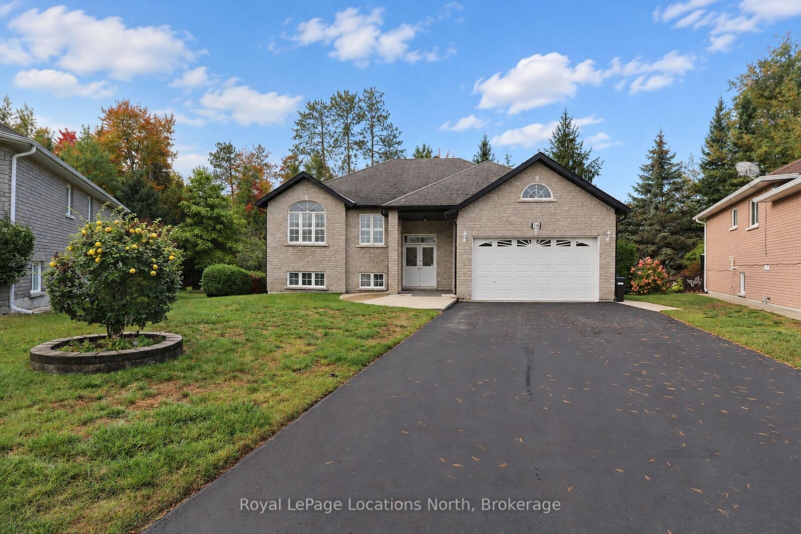 Property Photo:  16 Donato Way  ON L1P 0G1 