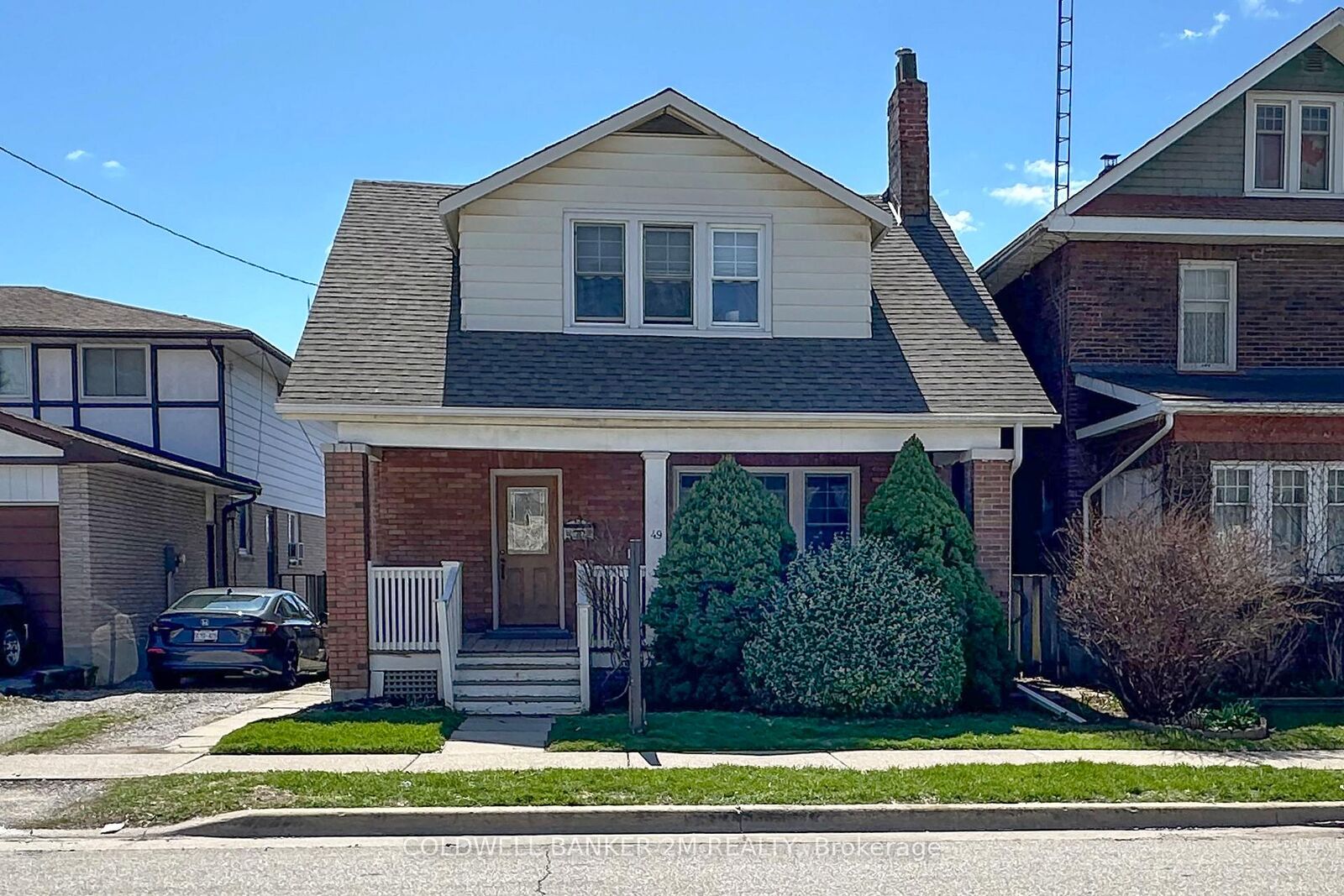 Photo de la propriété:  49 Brock Street E  ON L1G 1R8 