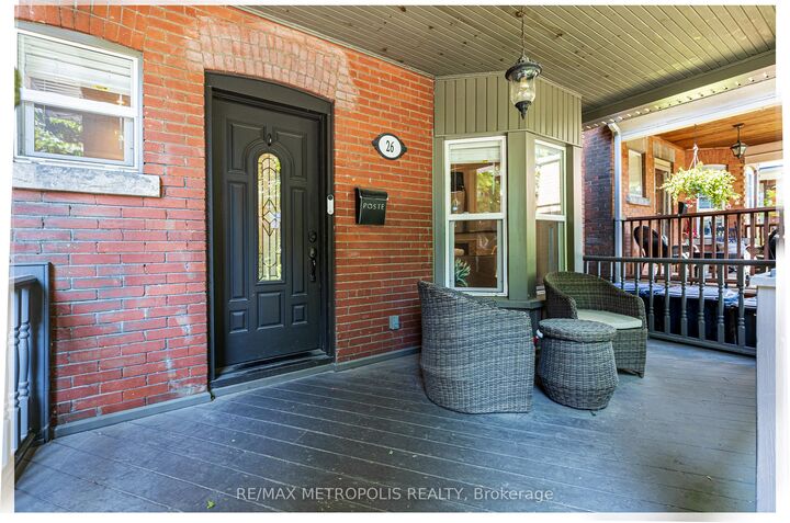 Property Photo:  26 Algonquin Avenue  ON M6R 1K7 