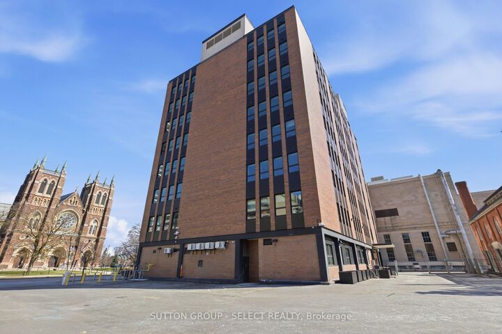 Property Photo:  195 Dufferin Avenue 208  ON N6K 1K7 
