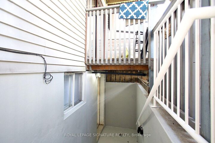 Property Photo:  10 Armstrong Street  ON M6H 1V8 