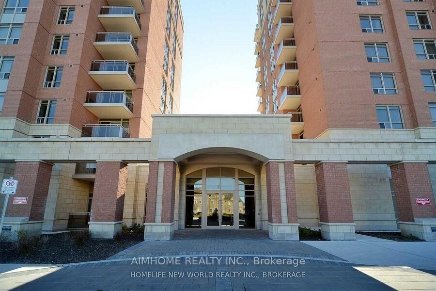 Property Photo:  75 King William Crescent 905  ON L4B 0C1 