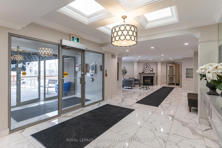 Property Photo:  2085 Amherst Heights Drive 212  ON L7P 5C2 