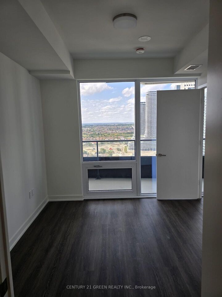 Property Photo:  448 Burnhamthorpe Road W 2205  ON L5B 0R4 