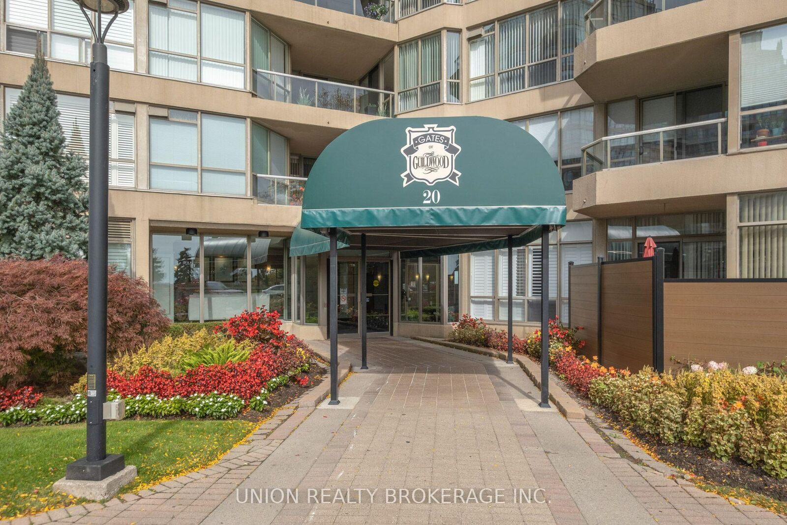 Property Photo:  20 Guildwood Parkway 711  ON M1E 5B6 