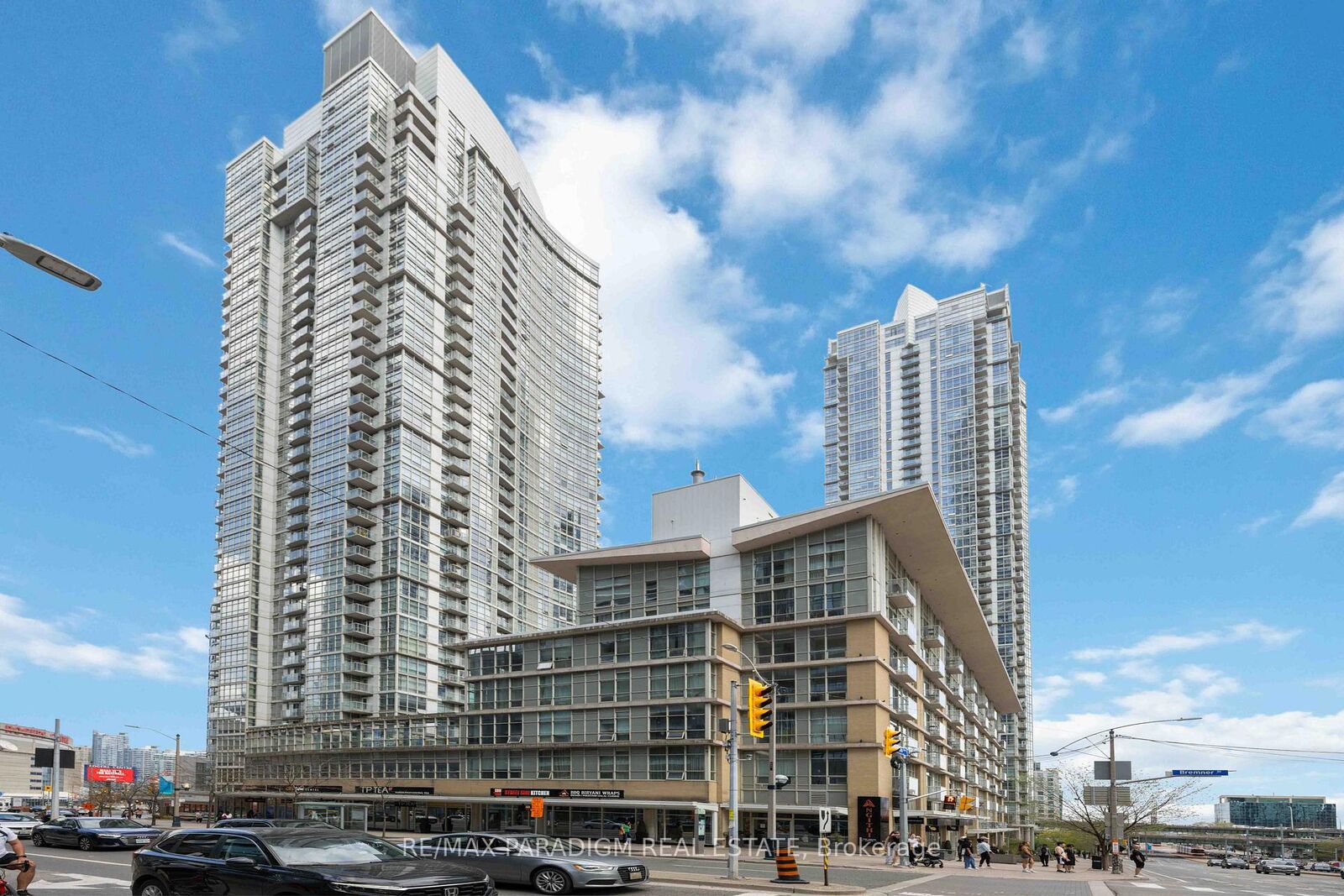 Property Photo:  9 Spadina Avenue 611  ON M5V 3M5 