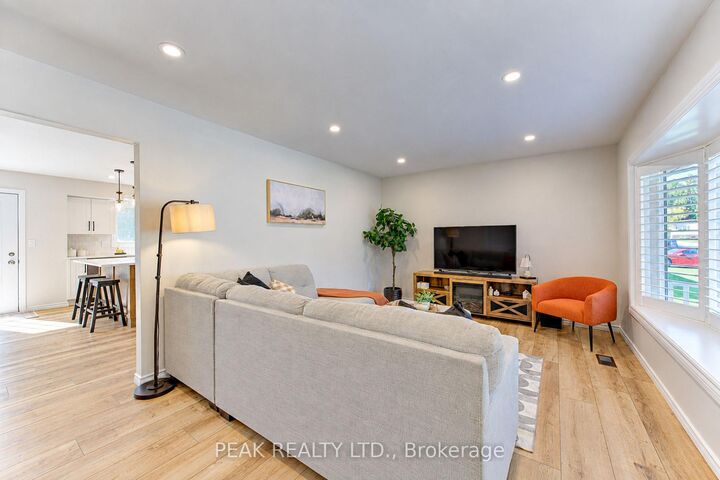 Property Photo:  23 Jacob Street W  ON N0B 2R0 