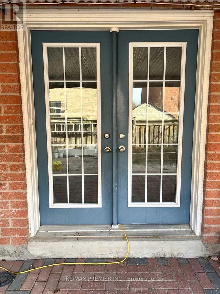 Property Photo:  96 Mynden Way  ON L3X 3B1 
