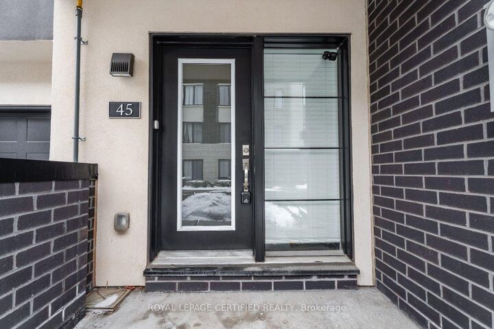 Property Photo:  1121 Cooke Boulevard 45  ON L7T 4A8 