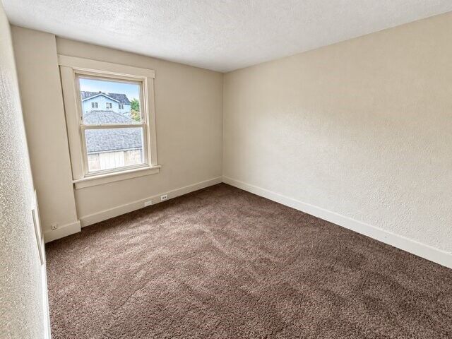 Property Photo:  616 Farnsworth Ave  PA 15025 