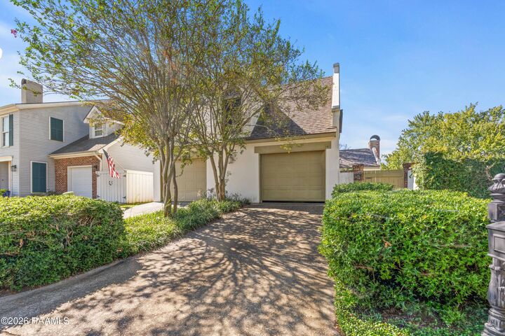 Property Photo:  102 Island Point  LA 70508 