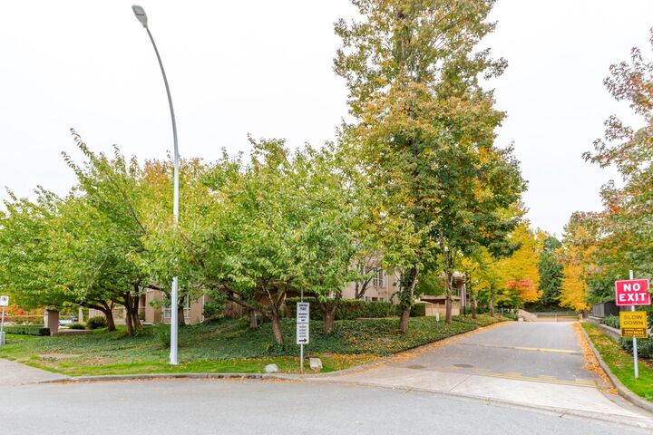 Property Photo:  14998 101A Avenue 306  BC V3R 0T1 