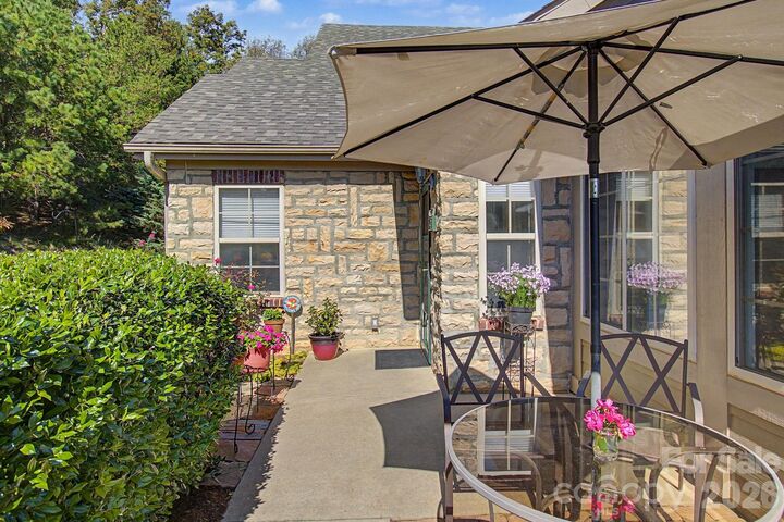 Property Photo: 47 Outlook Circle NC 28778