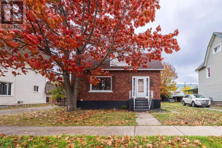 Property Photo:  197 Wallace Ter  ON P6C 1K2 