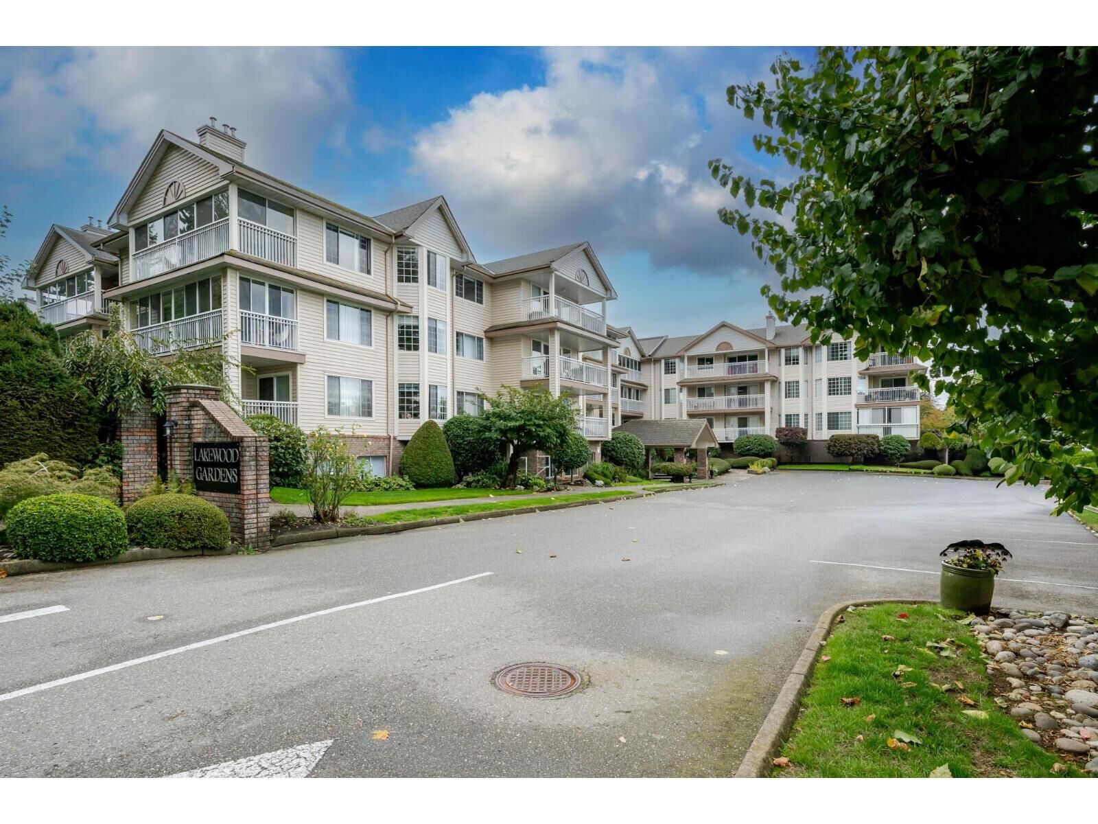 Property Photo: 2491 Gladwin Road 102 BC V2T 3N8