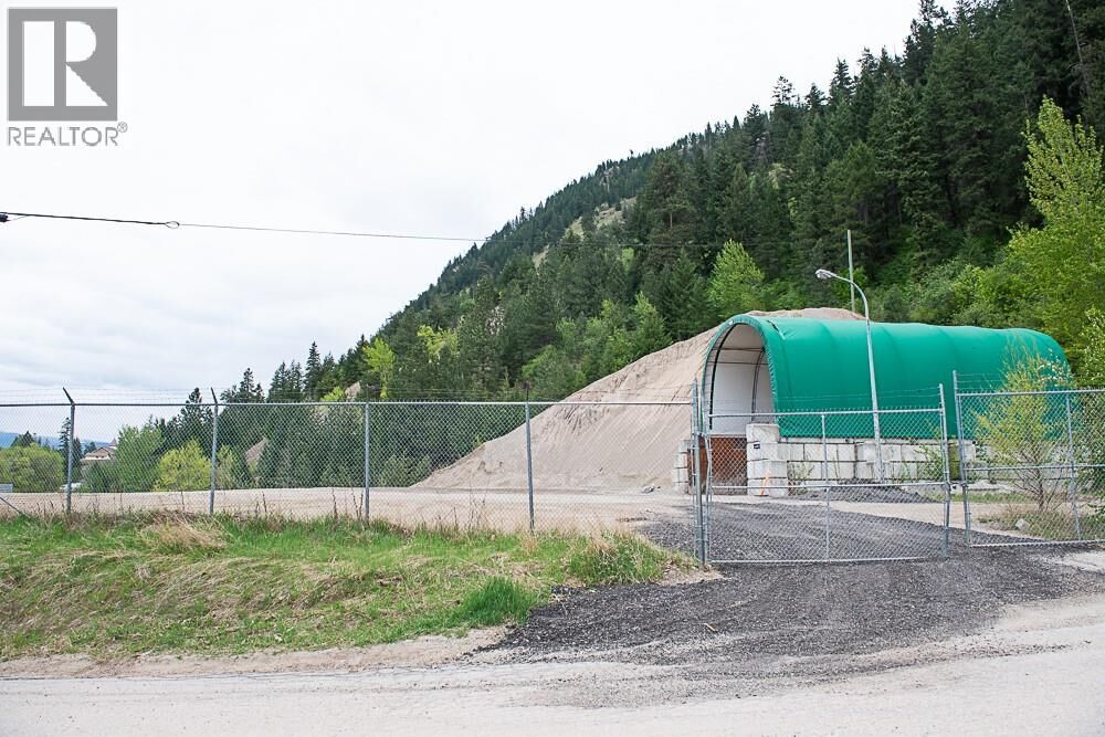 Property Photo:  909 Trans Canada Highway  BC V0E 1M1 