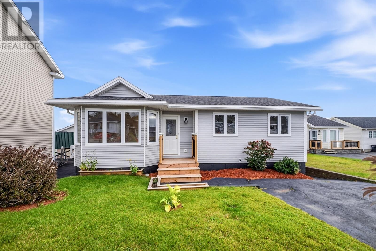 Property Photo:  19 Burdell Place  NL A1E 6A4 