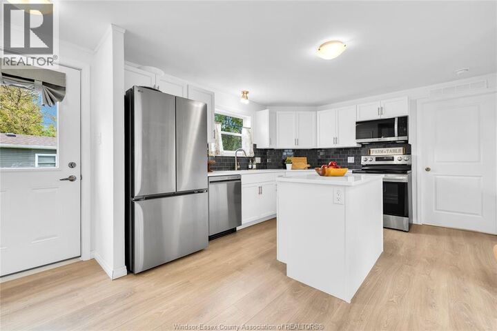 Property Photo:  14 Dana  ON N8M 1Y9 