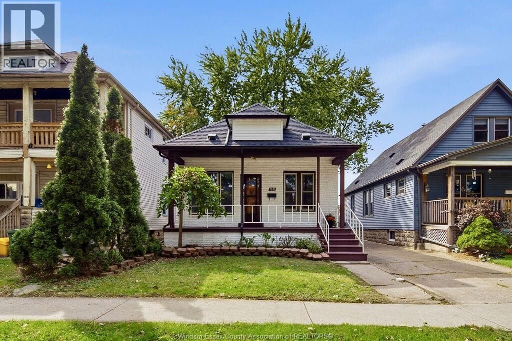 Property Photo: 1541 Lincoln Road ON N8Y 2J3