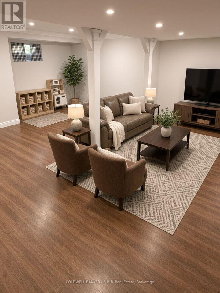 Property Photo:  34 Helen Crescent  ON K0M 2C0 