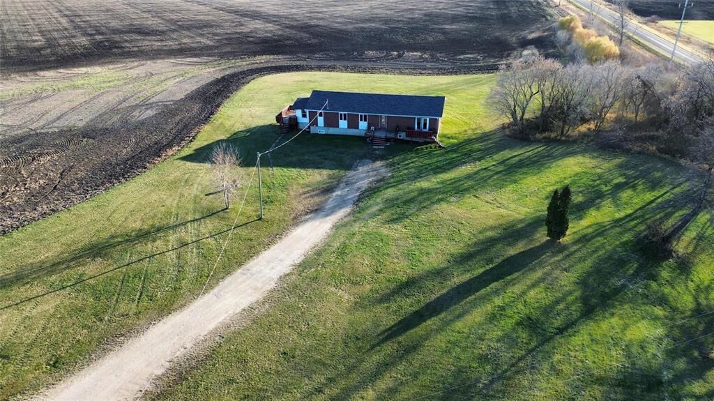 Photo de la propriété:  140049 109 Road West  MB R7N 2V4 