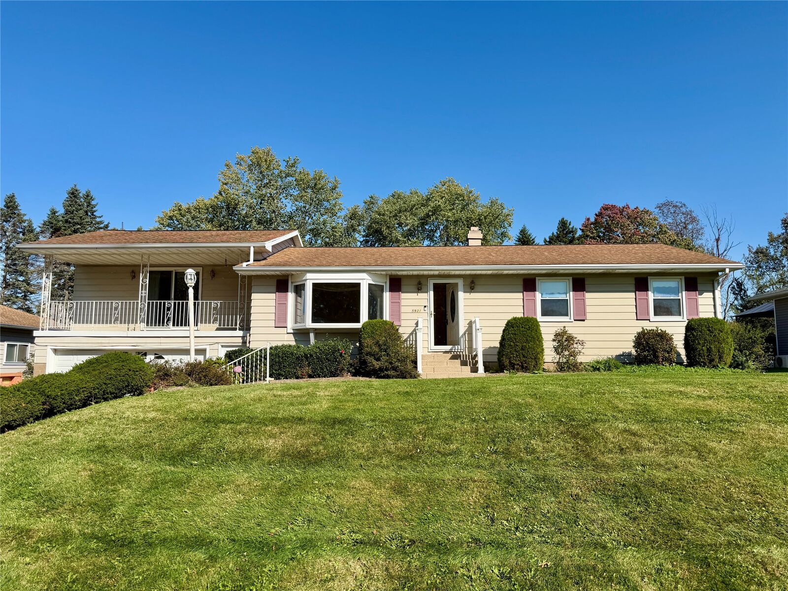Property Photo: 5931 Crest Drive PA 16509