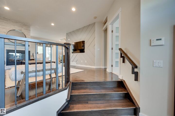 Property Photo:  2327 Frezenberg Avenue NW  AB T5E 4Z1 