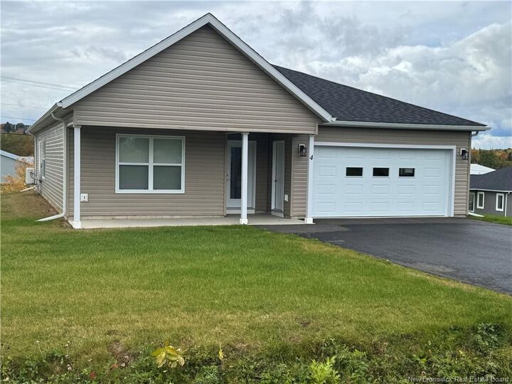 Property Photo:  4 Norkotah Crescent  NB E7L 0A4 