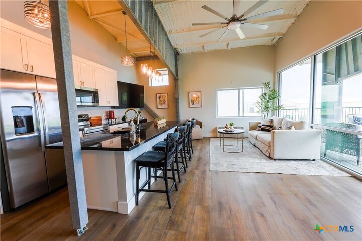 Property Photo: 15850 Salado Airport Road 36 -4 TX 76571