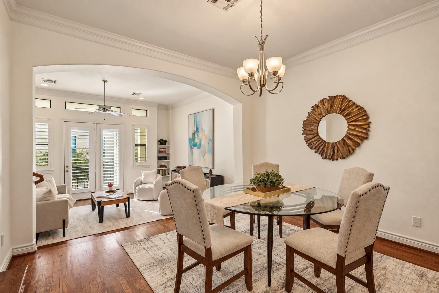 Property Photo:  1102 Sherwood Run  TX 77043 