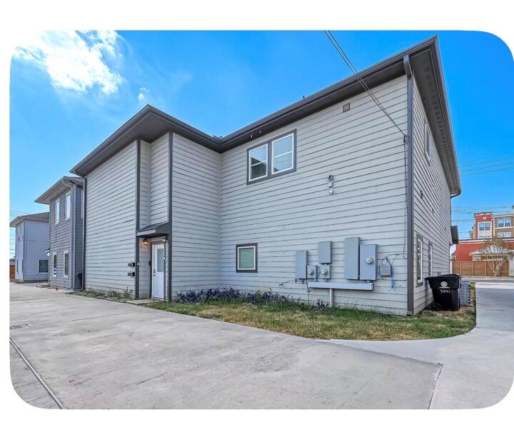 Property Photo:  3241 Dixie Drive  TX 77021 