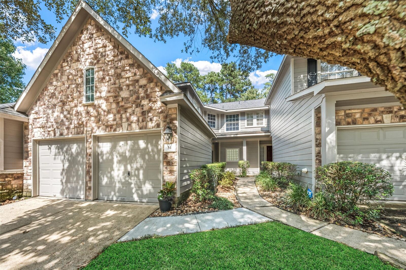 Property Photo:  34 Alderon Woods Place  TX 77382 