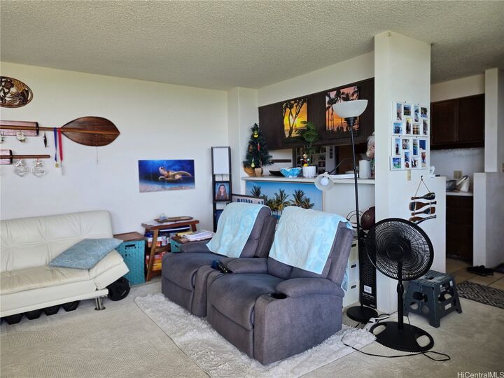 Property Photo:  2600 Pualani Way 2004  HI 96815 