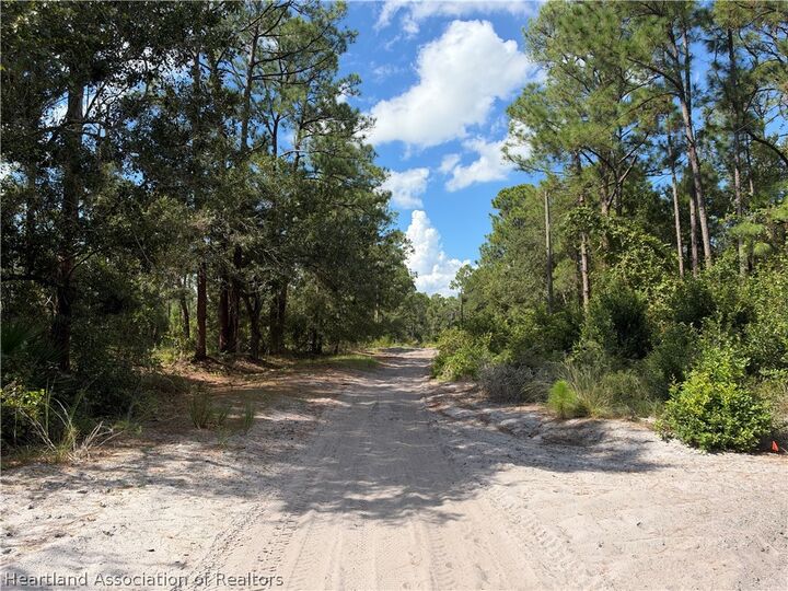 Property Photo:  6202 Sunrise Way  FL 33875 