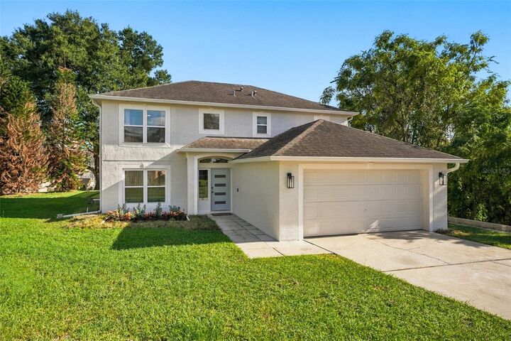 Property Photo:  816 Creek View Court  FL 34761 