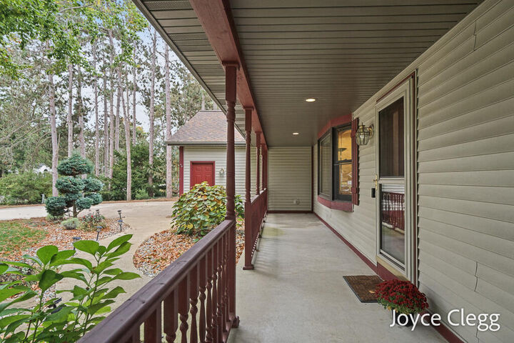 Property Photo:  12087 Sandy Woods Drive  MI 49417 