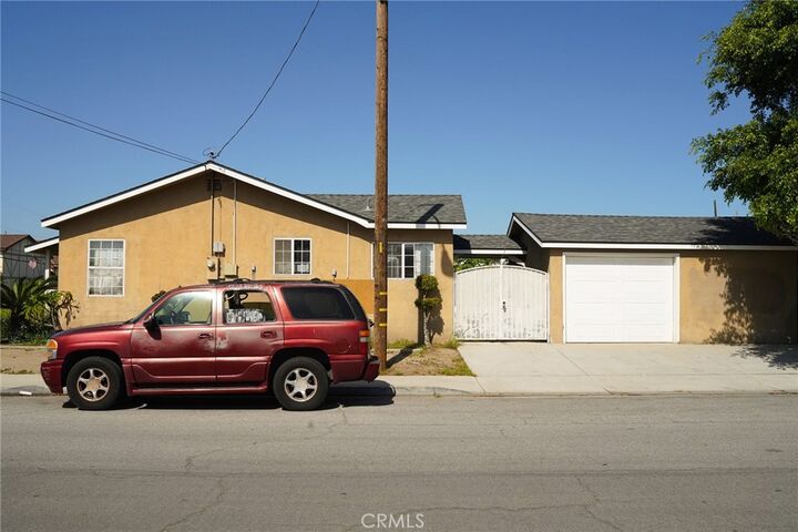 Property Photo:  14142 Locust  CA 92683 