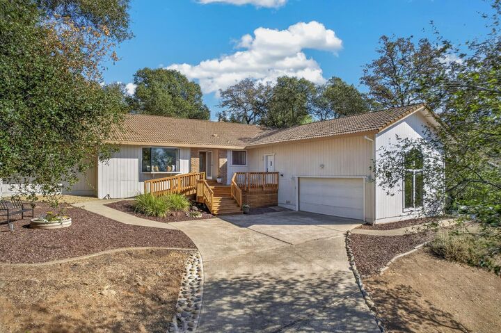 Property Photo: 3068 Twin Oaks Road CA 95682