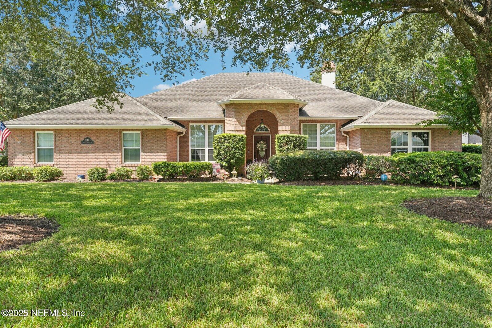Property Photo:  1900 Fox Glove Lane  FL 32003 
