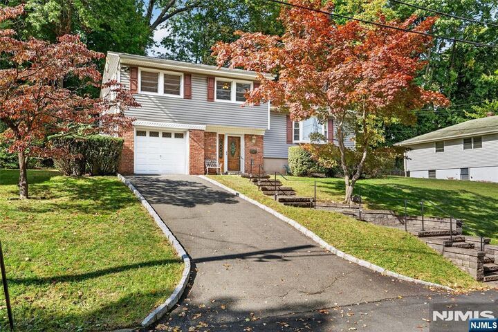 Property Photo:  10 Hasbrouck Avenue  NJ 07630 