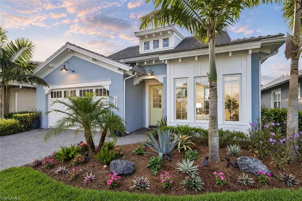 Property Photo:  6472 Arriba Ave  FL 34113 