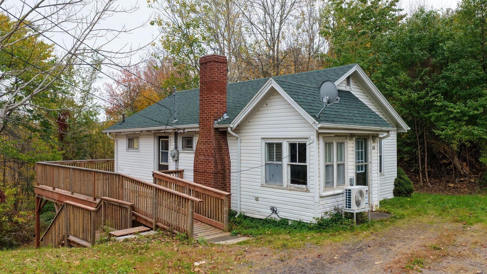 Property Photo:  414 Chester Avenue  NS B4N 3V7 