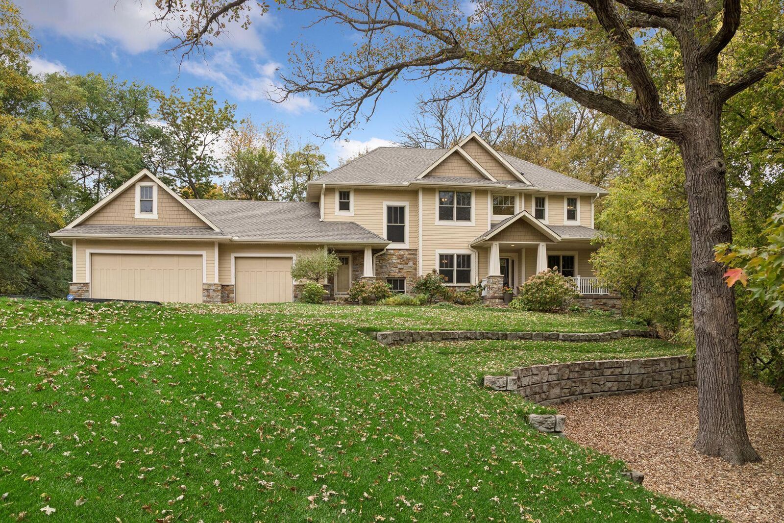 Property Photo:  14629 Lake Street Extension  MN 55345 