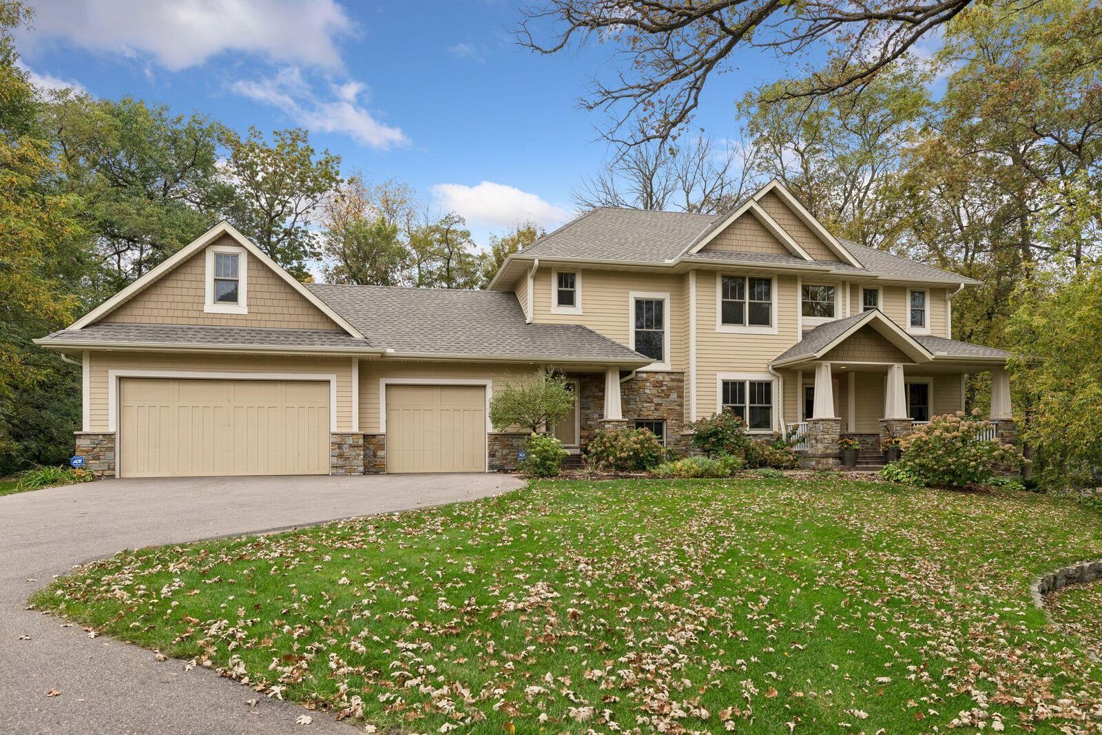 Property Photo:  14629 Lake Street Extension  MN 55345 